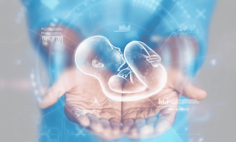 ทำไม IVF และ ICSI จึงเป็นทางเลือกที่ดีกว่า IUI? การรักษาภาวะมีบุตรยากมีหลายวิธีและแต่ละวิธีมีความเหมาะสมแตกต่างกันไปตามปัญหาของแต่ละคู่ โดยทั่วไป IUI เป็นวิธีเริ่มต้นที่ดีหากภาวะมีบุตรยากไม่ซับซ้อน แต่เมื่อเงื่อนไขทางร่างกายมีความซับซ้อนมากขึ้น IVF และ ICSI กลายเป็นทางเลือกที่มี ประสิทธิภาพและแม่นยำสูงกว่า ด้วยเหตุผลดังนี้: